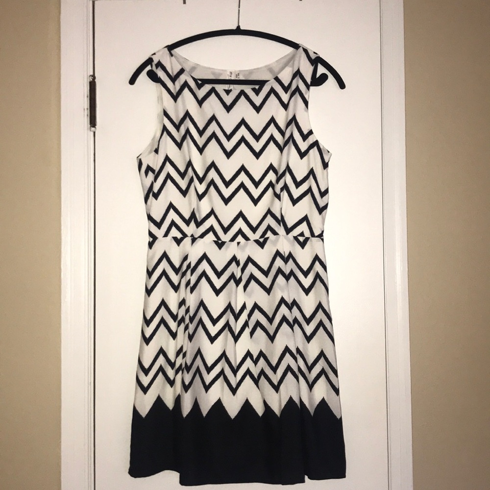 Pink Owl Black and Off White Dress, Large, New